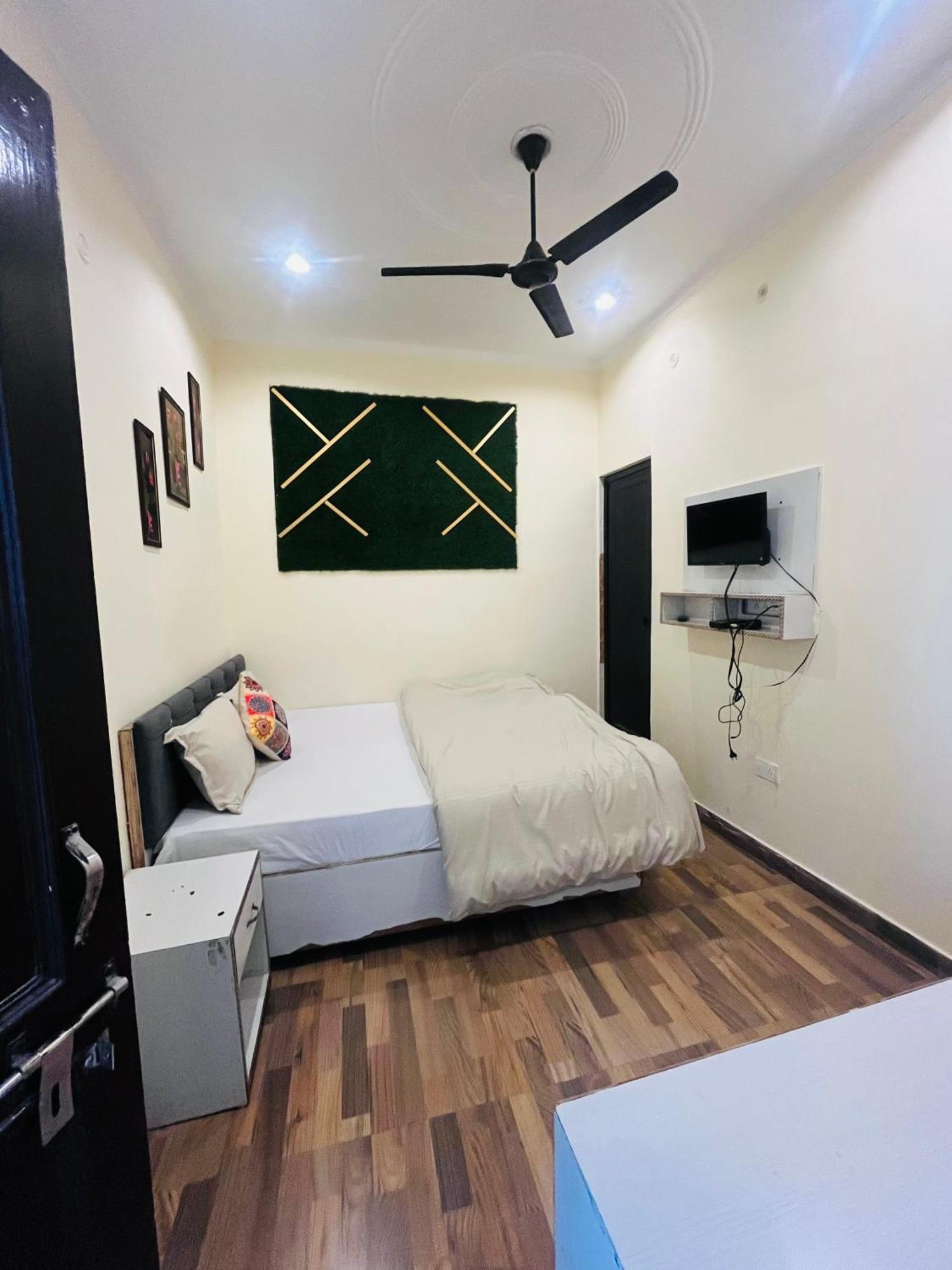 Olt Hostel Ришикеш Экстерьер фото