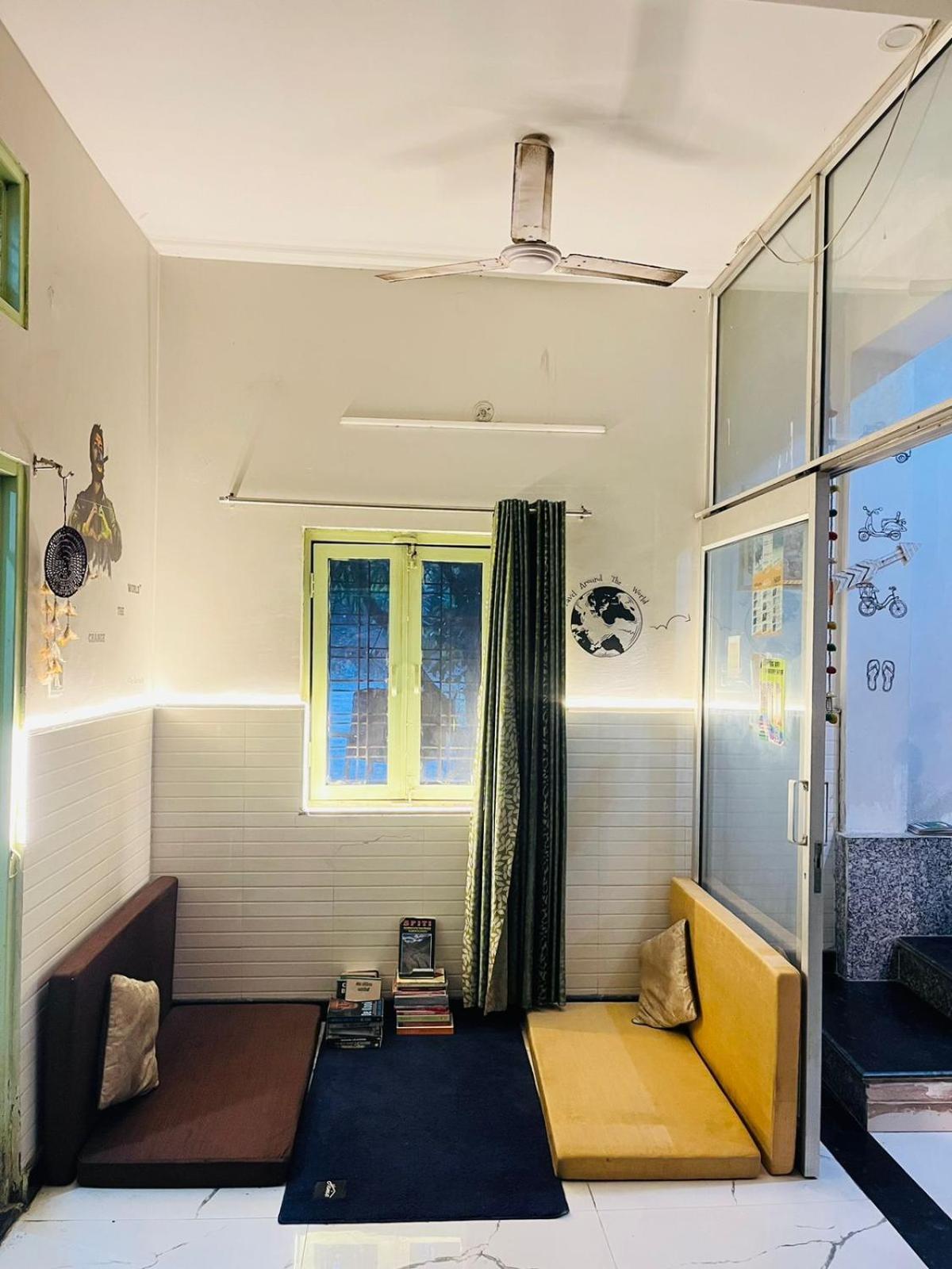 Olt Hostel Ришикеш Экстерьер фото