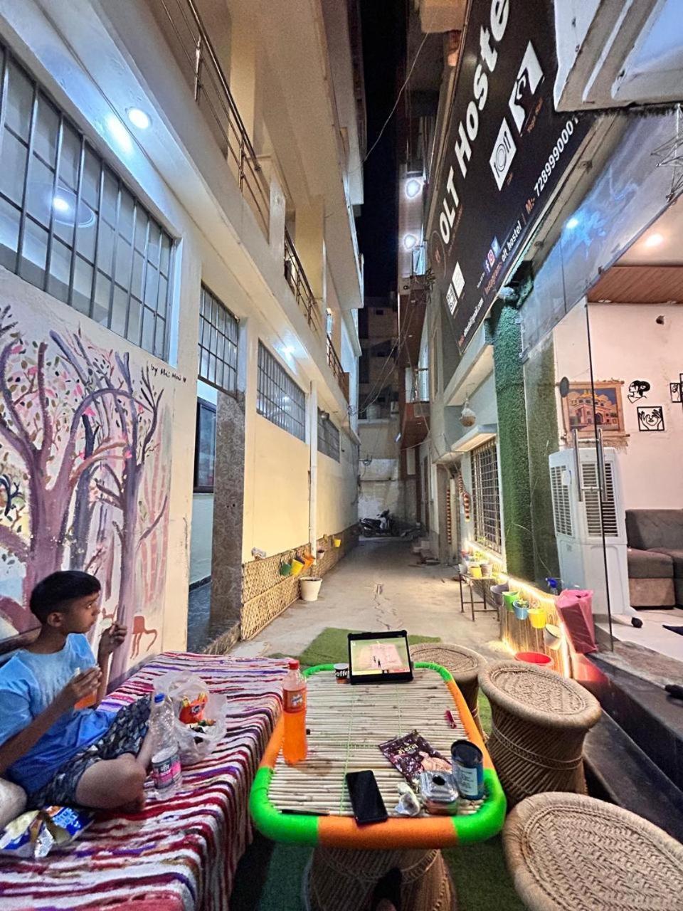 Olt Hostel Ришикеш Экстерьер фото